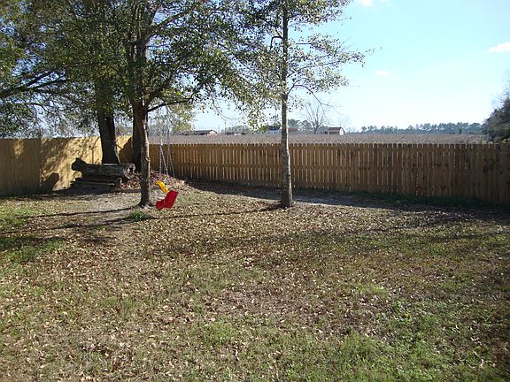 2nd image of 4836 Stonewall Cir