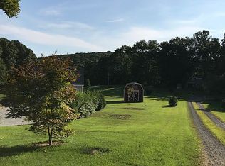 28 Riverview Ave, Deep River, CT 06417