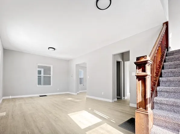 414 15th St SE, Cedar Rapids, IA 52403