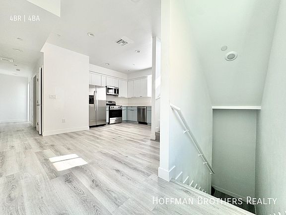 4th image of 607 1/2 W 41st St