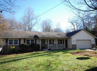 2760 Cascade Springs Dr SE, Grand Rapids, MI 49546