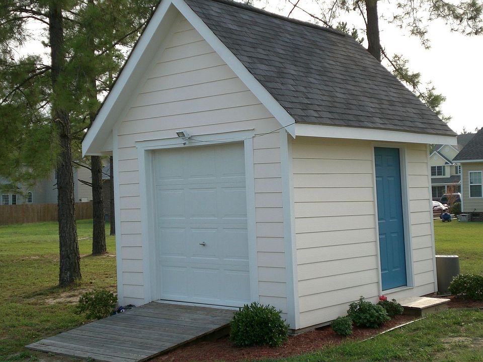 10x12 Shed/ Hardie Siding