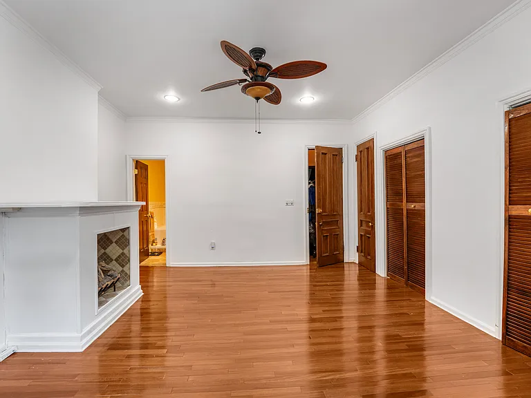 574A Macon St #1FR — Photo 10