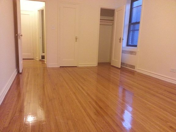 4th image of 3543 84th St APT 601
