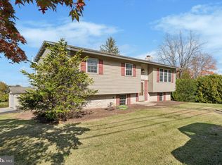 2826 Golf Course Rd, Birdsboro, PA 19508