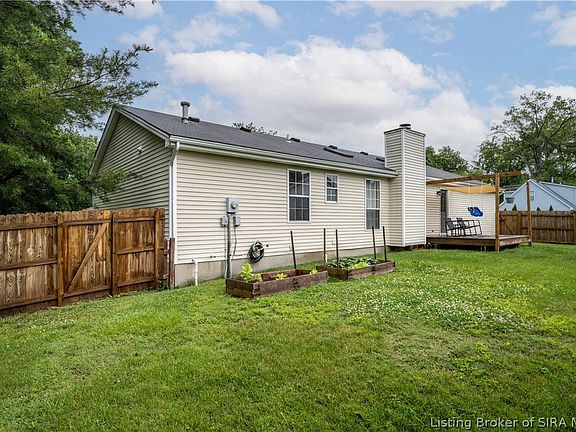 4th image of 2591 Hickoryvale Drive