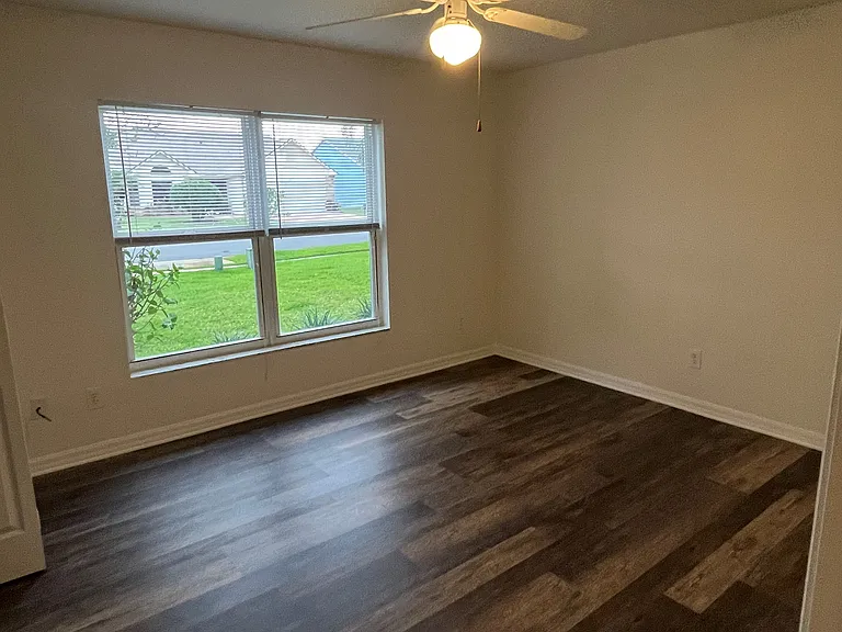 1321 Wayne Ave — Photo 14