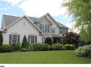 301 Firethorn Ln, Sinking Spring, PA 19608