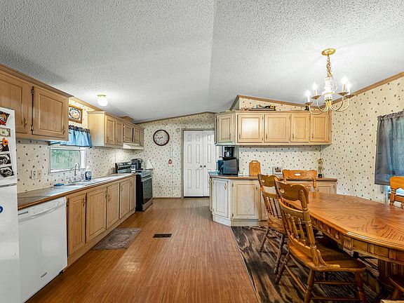 5th image of 271 Grimes Rd