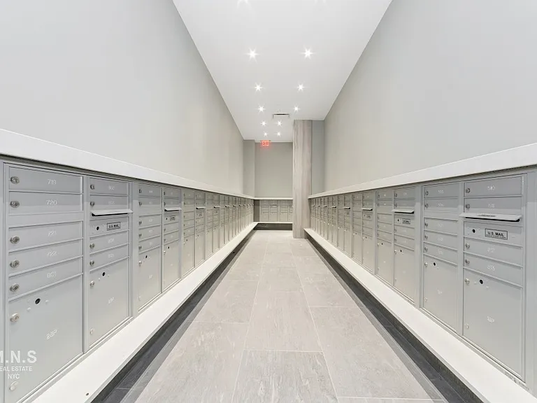 800 Flatbush Ave #702 — Photo 15