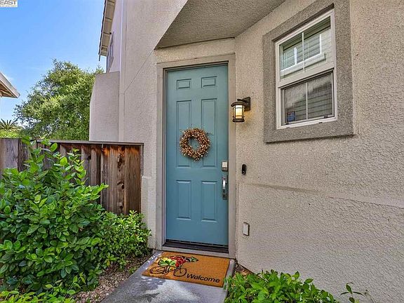 4th image of 354 Accolade Dr