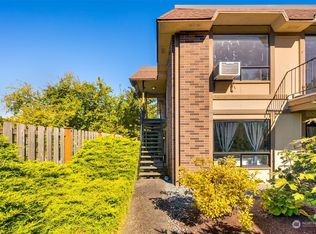 10210 SE 239th St APT 7, Kent, WA