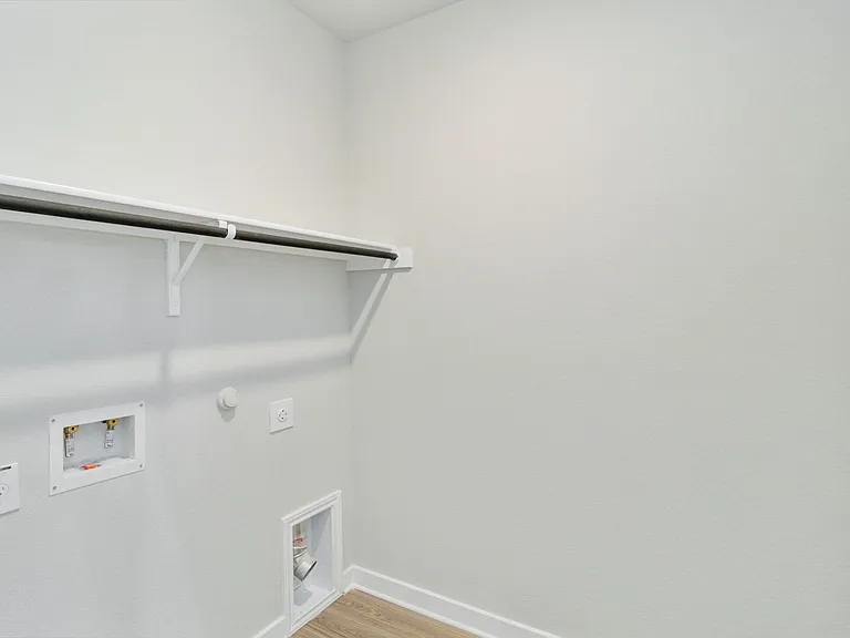 830 Staglin St #B — Photo 26