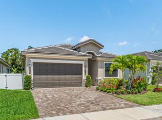 7467 Moonrise Dr, Lake Worth, FL 33467