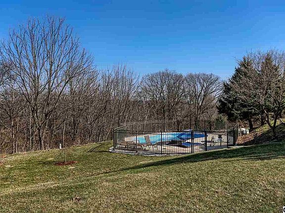 5th image of 1558 Fox Hollow Cir