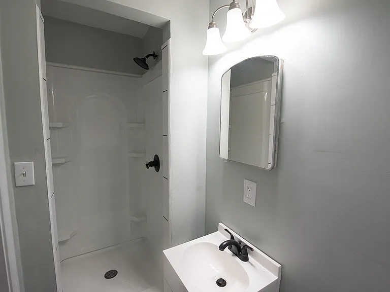 4361 Montclair Cir E — Photo 11