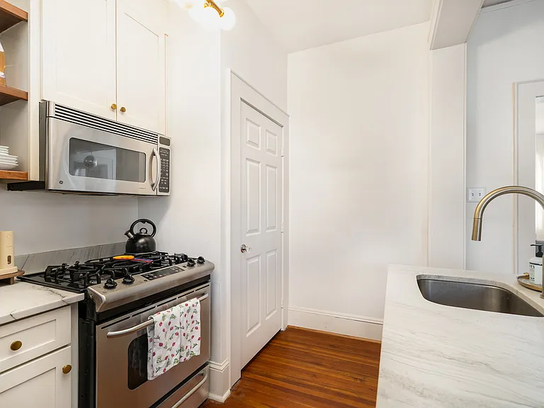 2137 Dartmouth Pl #C1 — Photo 9