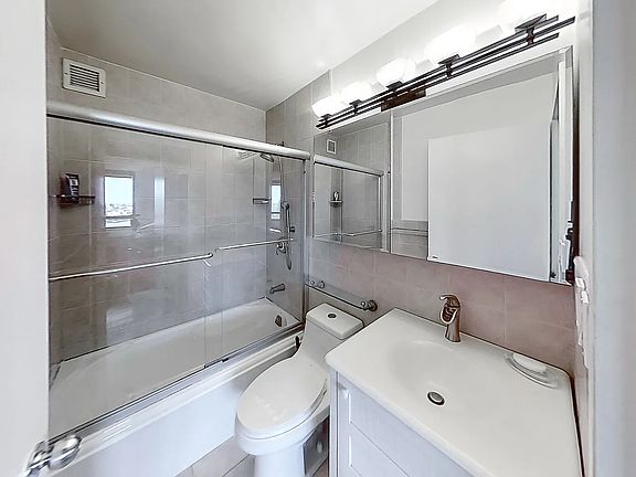 5th image of 630 1st Ave APT 32P