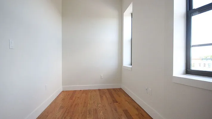 Rented by Nooklyn NYC LLC | media 26