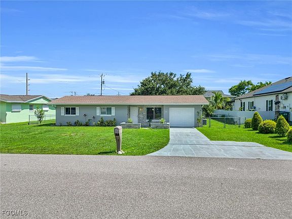 2nd image of 314 SE 47th Ter