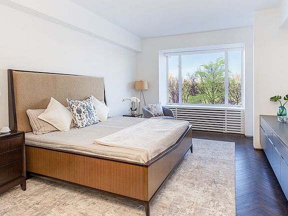4th image of 150 Central Park S #602