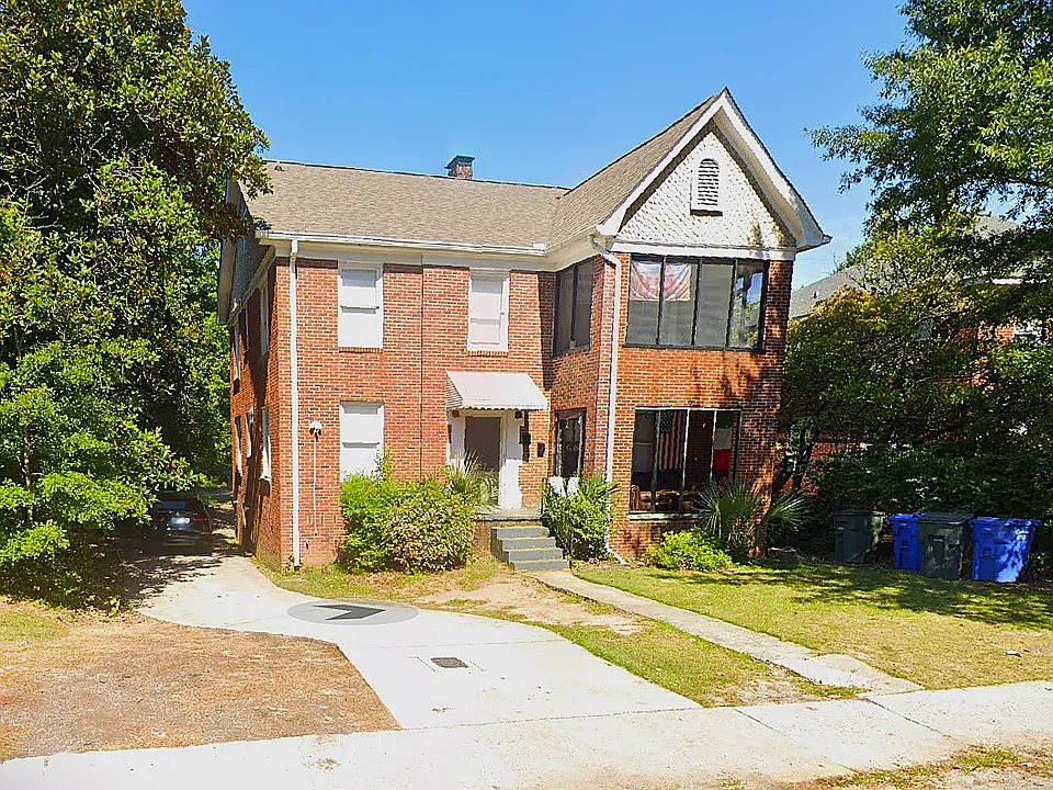 621 Saluda Ave #621