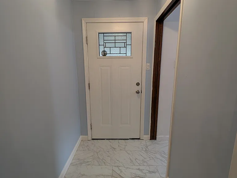 107 W Cooper St — Photo 18