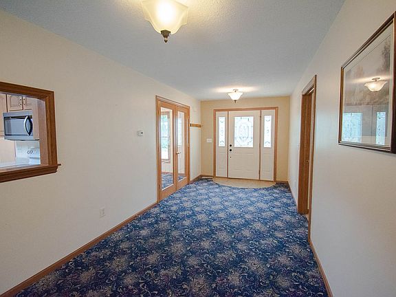 3rd image of 919 Baird Ln NE