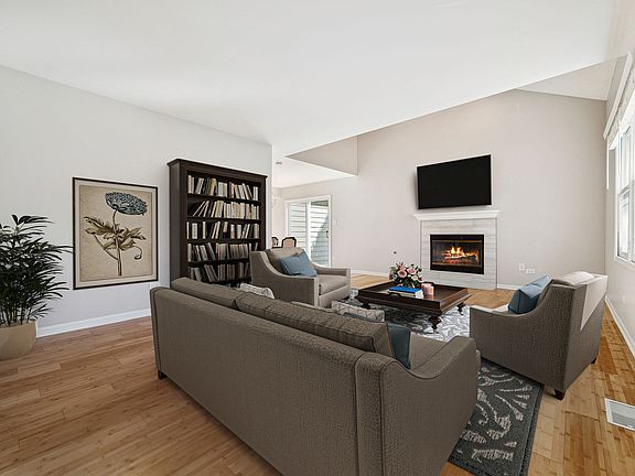 3rd image of 9316 Wherry Ln