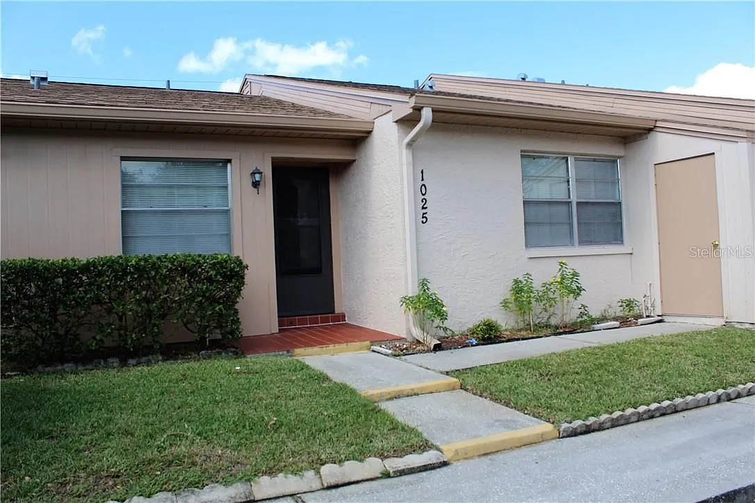 2 bed, 2.0 bath, 1114 sqft, $1,550 — Photo 1