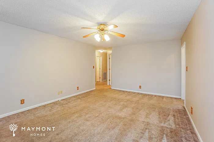 3 bed, 2.0 bath, 1112 sqft, $1,375 — Photo 4