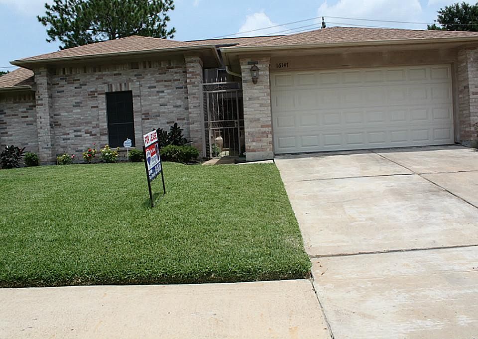 1st image of 16147 Bowridge Ln