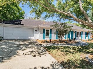 15604 Woodway Dr, Tampa, FL 33613
