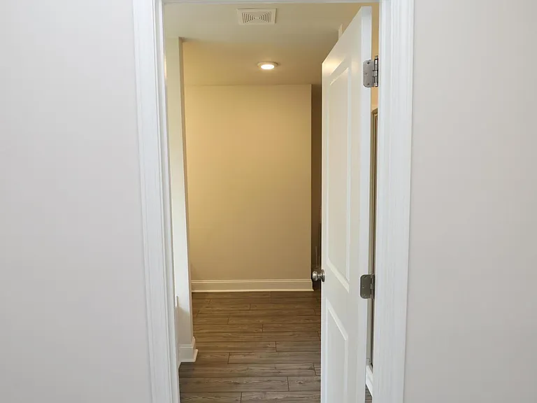 870 Curlew Cir — Photo 43