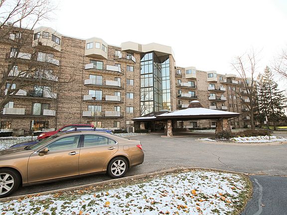 2nd image of 1275 E Baldwin Ln Unit 401