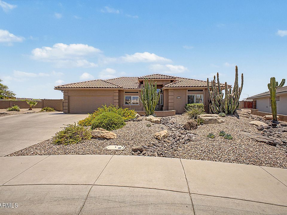 1st image of 11547 E MEDINA Avenue