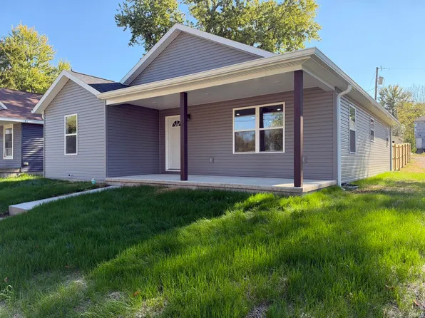 621 W Walnut St, Washington, IN 47501