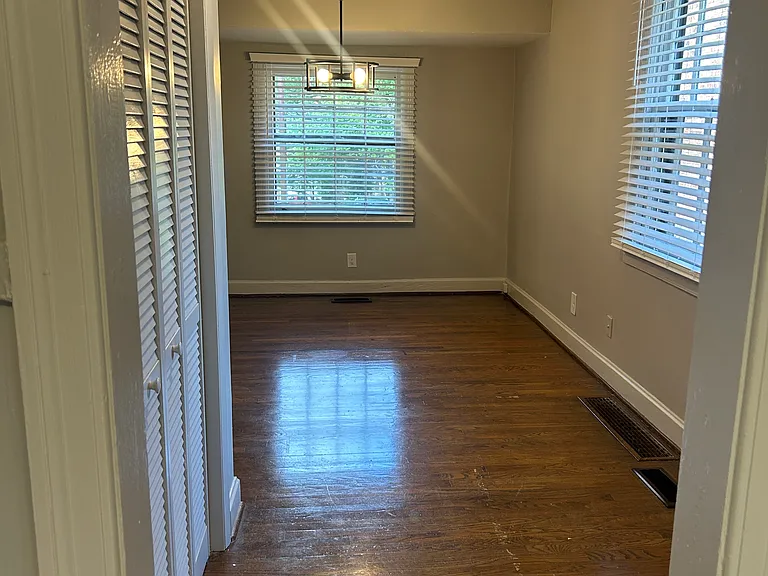 2300 Sharondale Dr — Photo 15