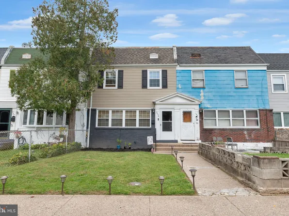 2406 Fleetwing Dr, Levittown, PA 19057