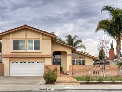 9881 Vicksburg Dr, Huntington Beach, CA, 92646