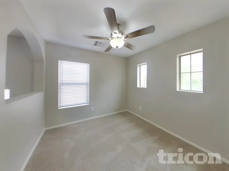 4930 E Del Rio Dr — Photo 25