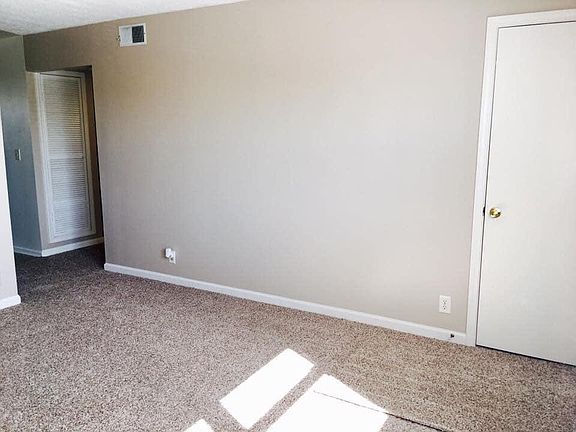 5th image of 112 Wichita Dr