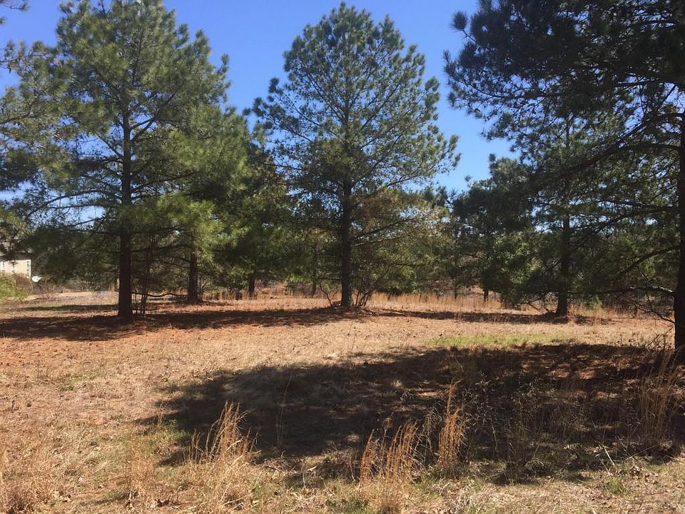 2nd image of 311 Broken Ridge Trl
