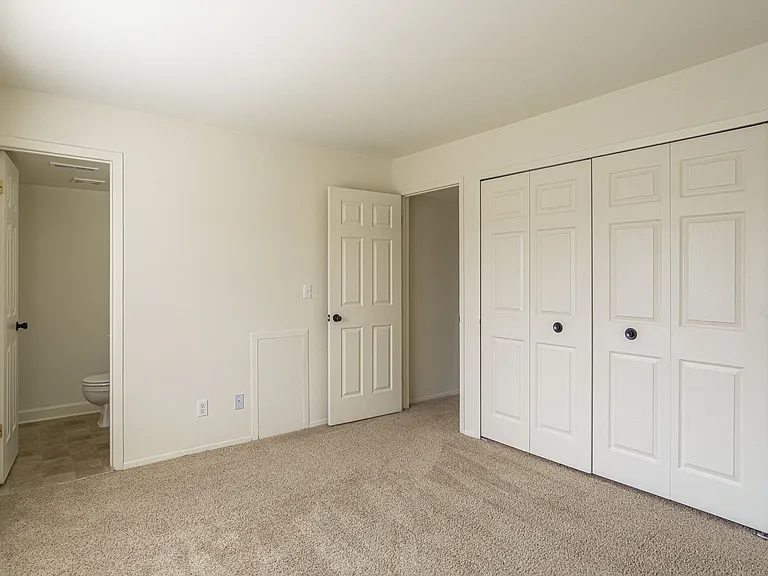 Windemere Apartments — Photo 7