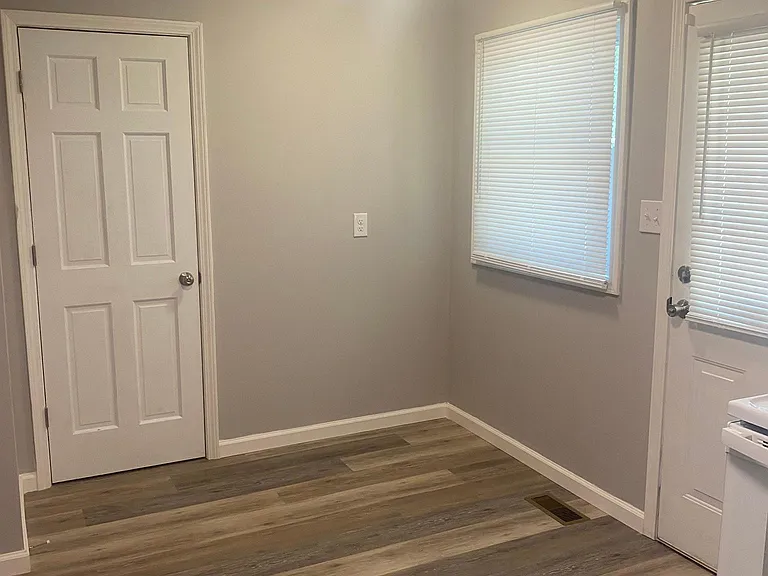 4301 Davron Ln — Photo 10