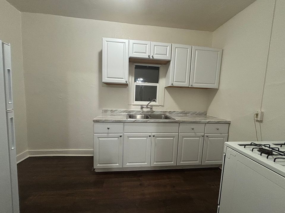 1st image of 138 S Westmoreland Ave #0