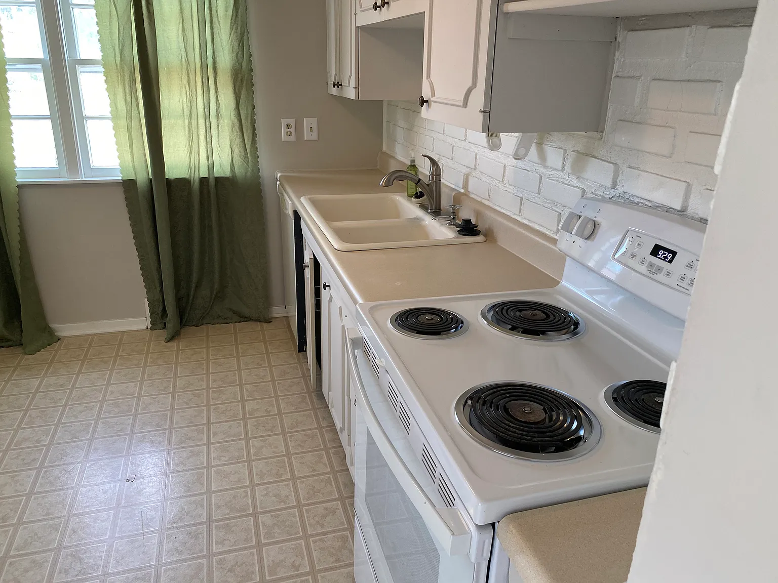 2112 Jefferson Street — Photo 4