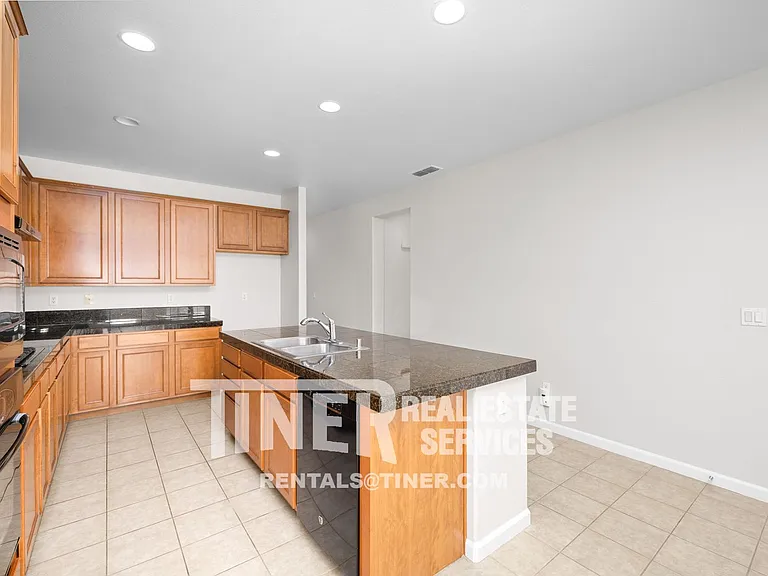 1422 Stoney Cross Ln — Photo 16