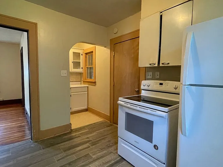 1413 Center St — Photo 17