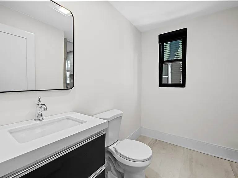 87-89 Malden St #302 — Photo 11